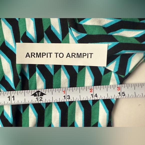 Diane Von Furstenberg X Target Womens Midi Arrow Geo Green Wrap Dress SMALL  DVF - Picture 8 of 9